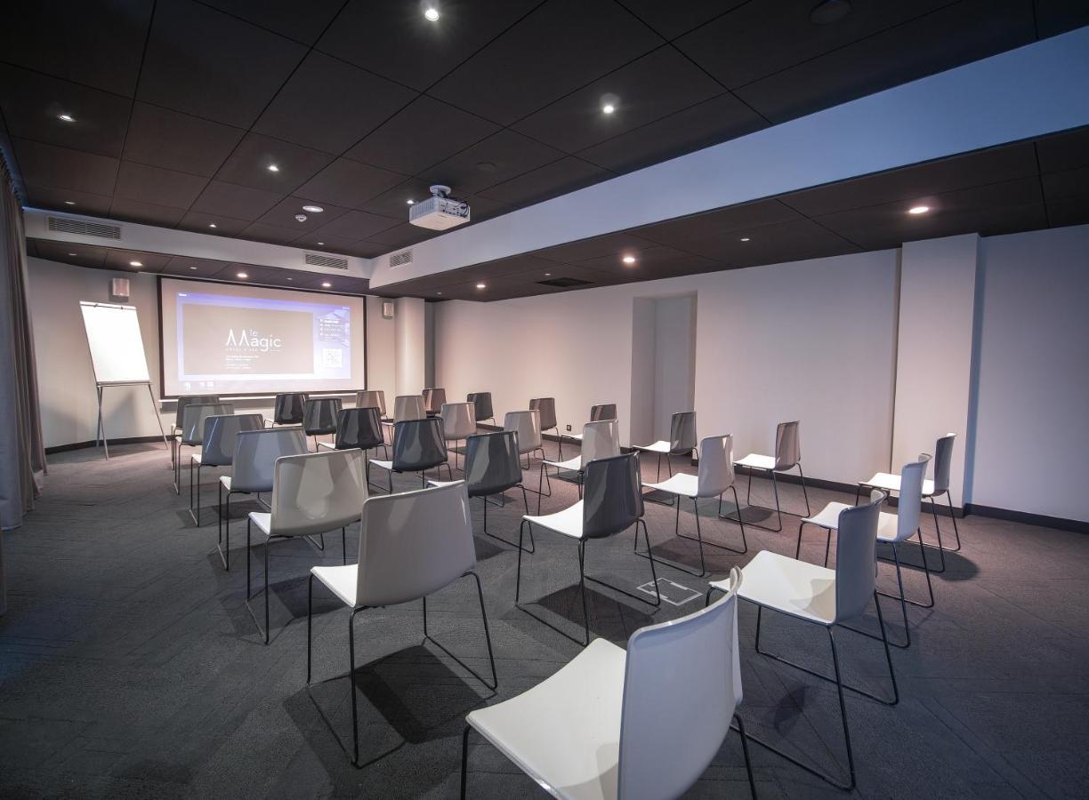 Le Magic Hotel & Spa Vitré Zewnętrze zdjęcie