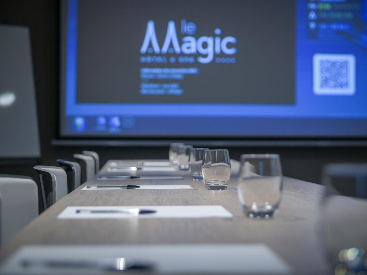 Le Magic Hotel & Spa Vitré Zewnętrze zdjęcie
