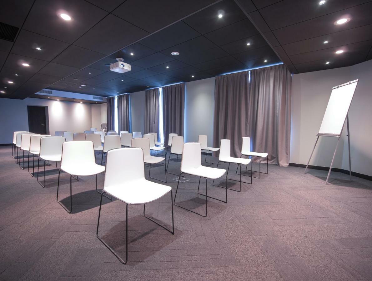 Le Magic Hotel & Spa Vitré Zewnętrze zdjęcie